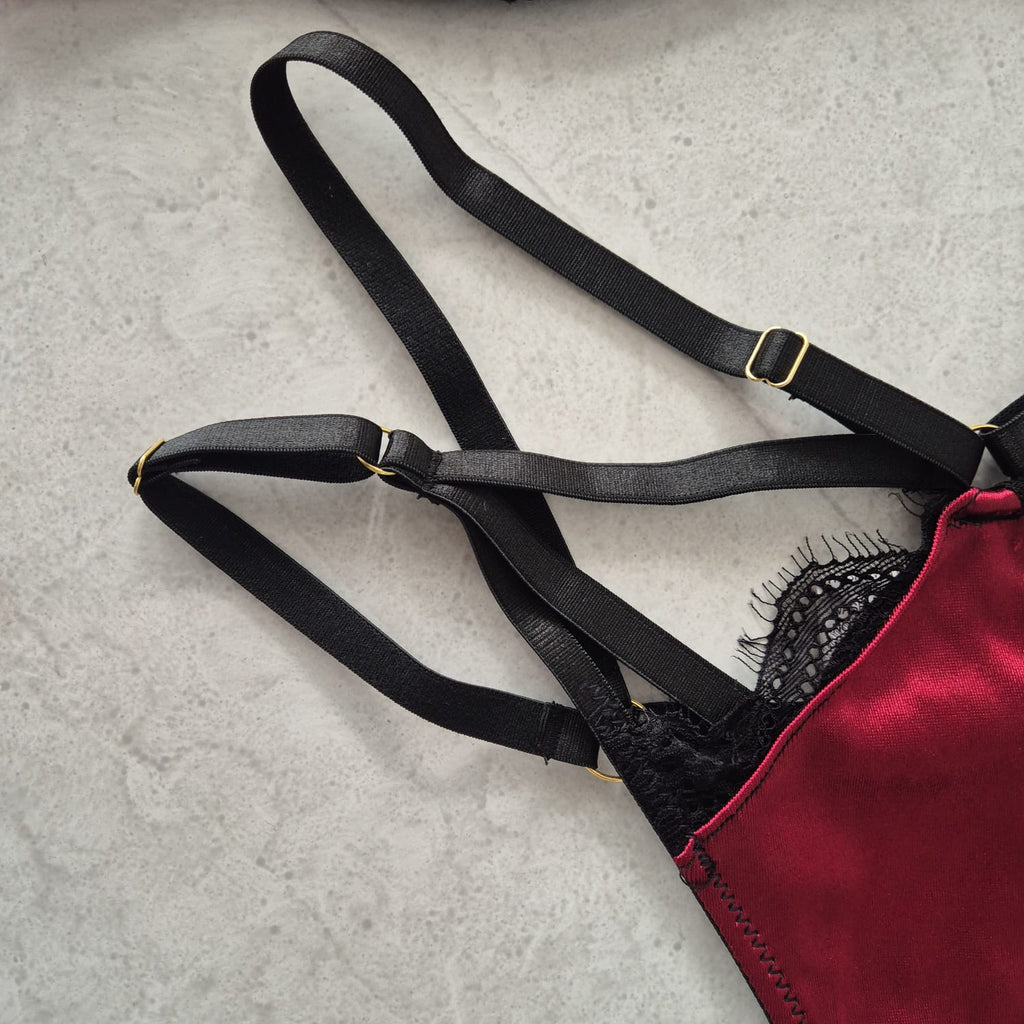 Conjunto de Lencería Satín & Encaje Rouge