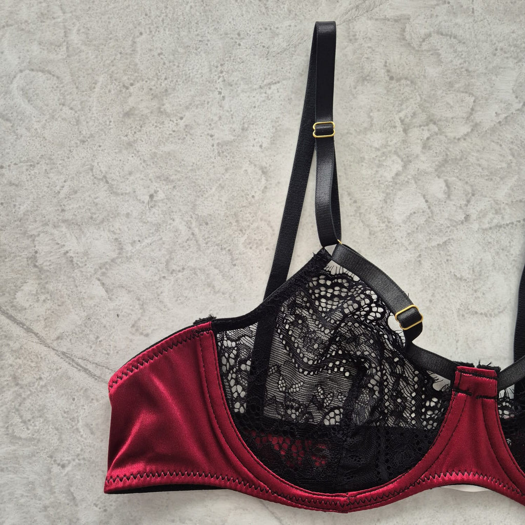 Conjunto de Lencería Satín & Encaje Rouge