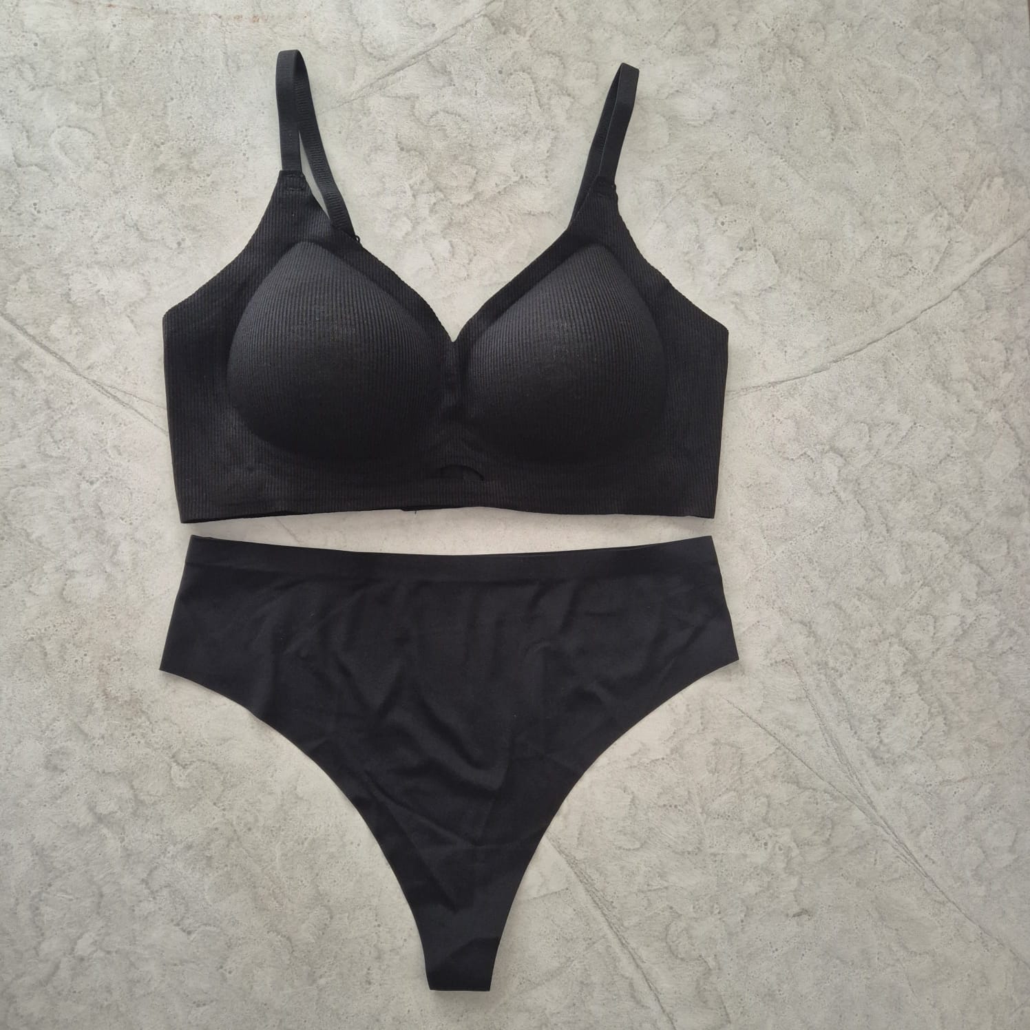 Set de Bralette y Braga Sin Costuras