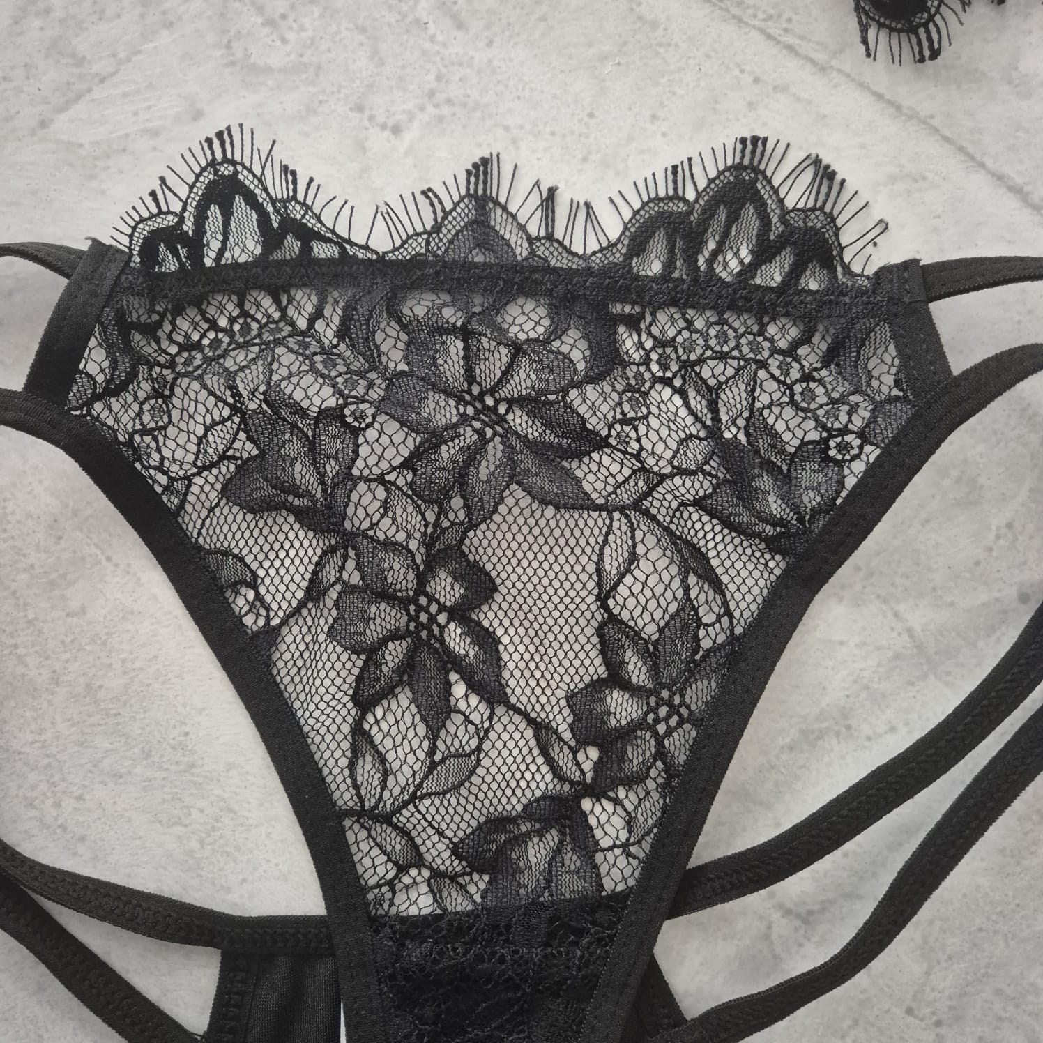 Conjunto Lencería | Top Corsetero y Panty Strappy