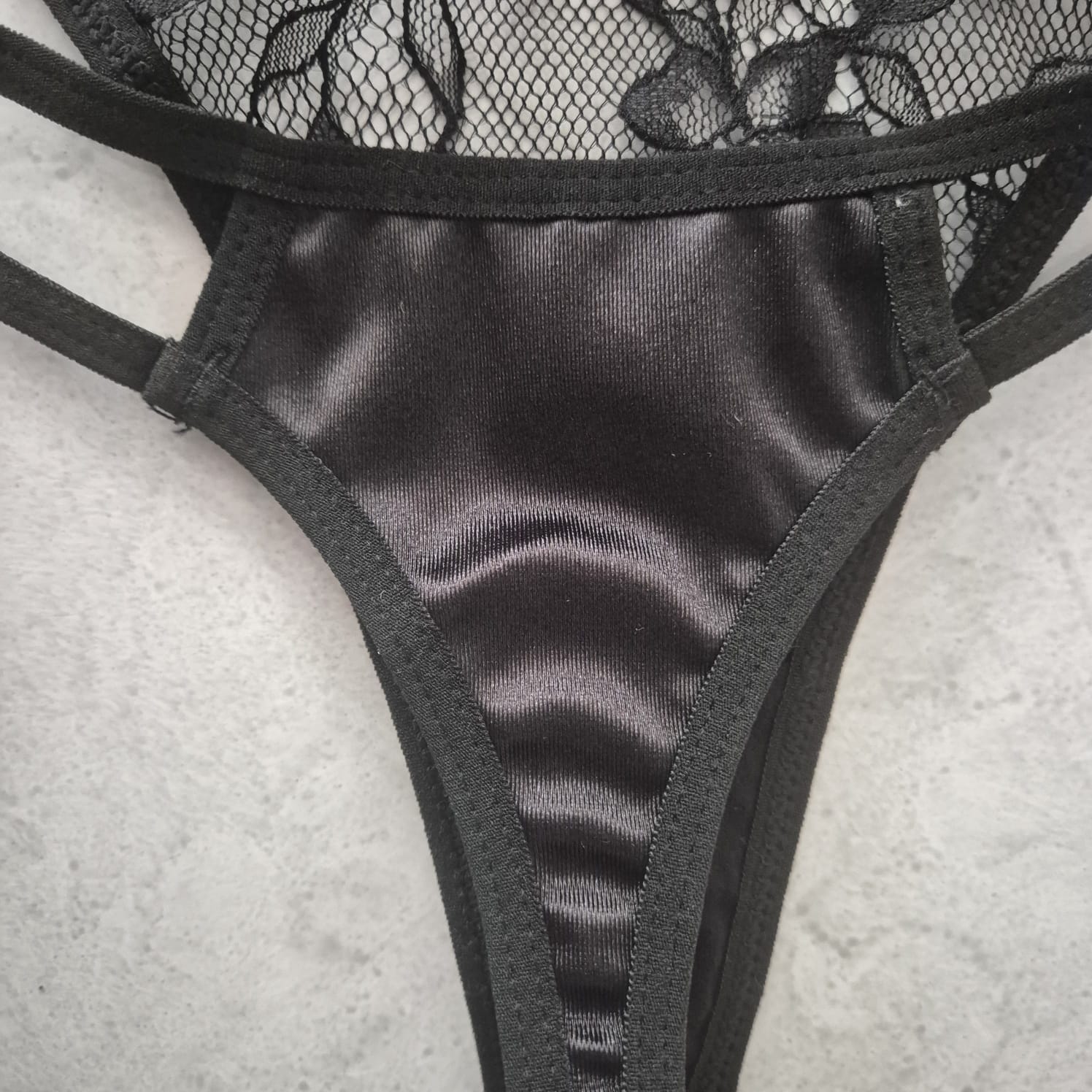 Conjunto Lencería | Top Corsetero y Panty Strappy