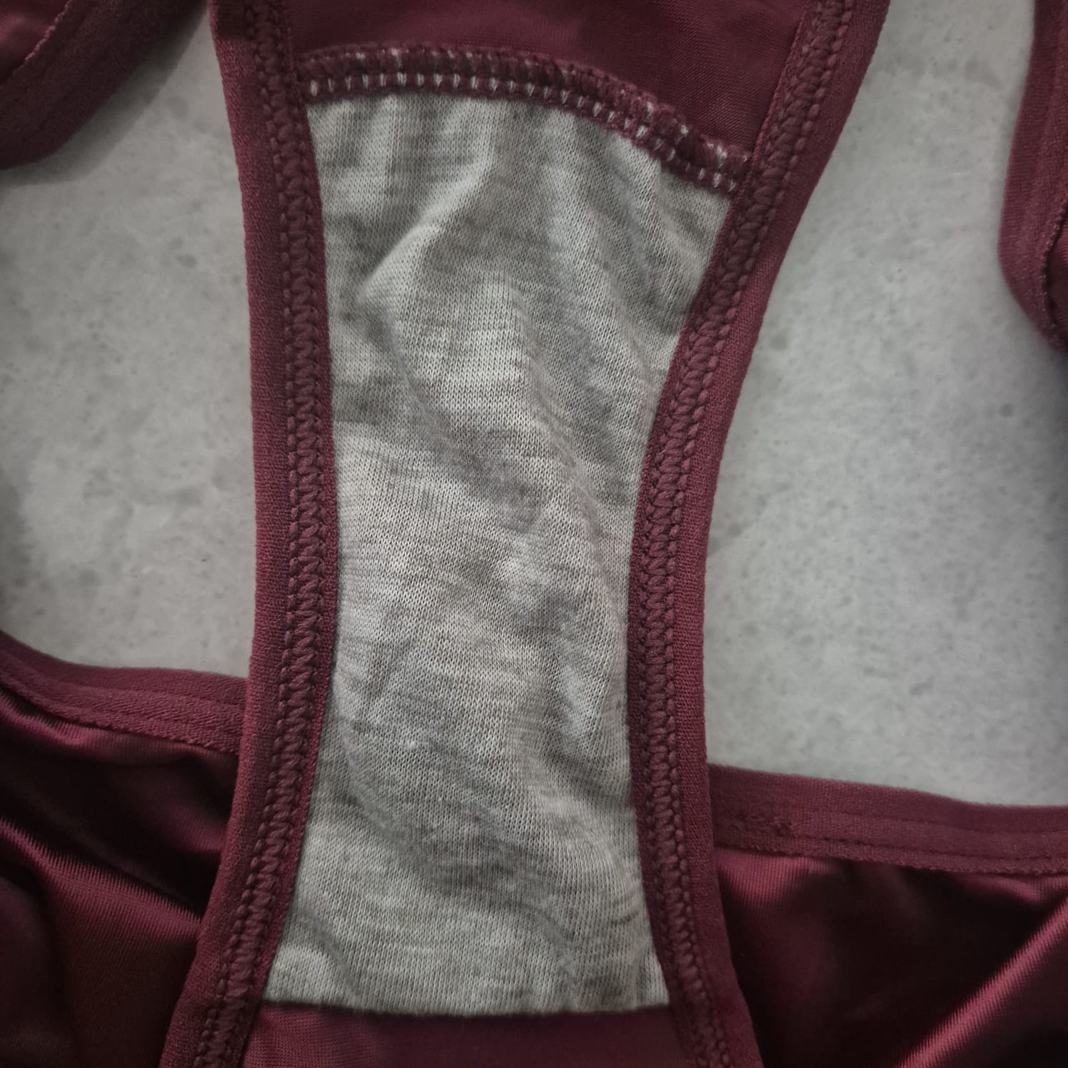 Set de Lencería Satín Confort con Varilla Externa – Vinotinto / Borgoña