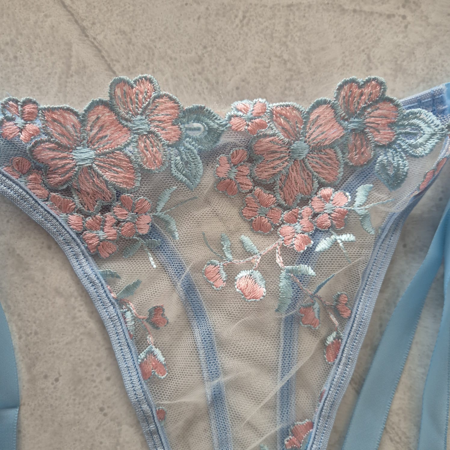 Set de Lencería Bordada